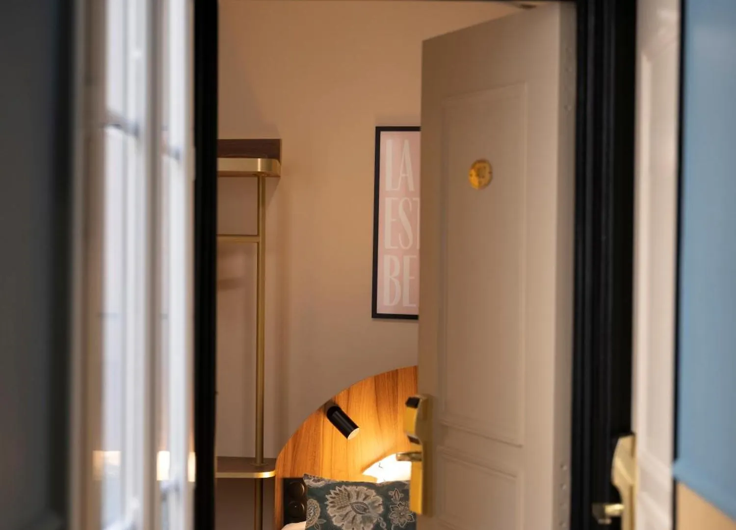 Boronali - Nouvellement Renove Hotel